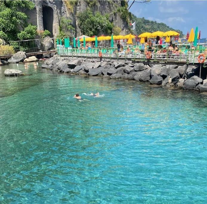 Sostaoplontina Casa Vacanza Torre Annunziata Kültér fotó